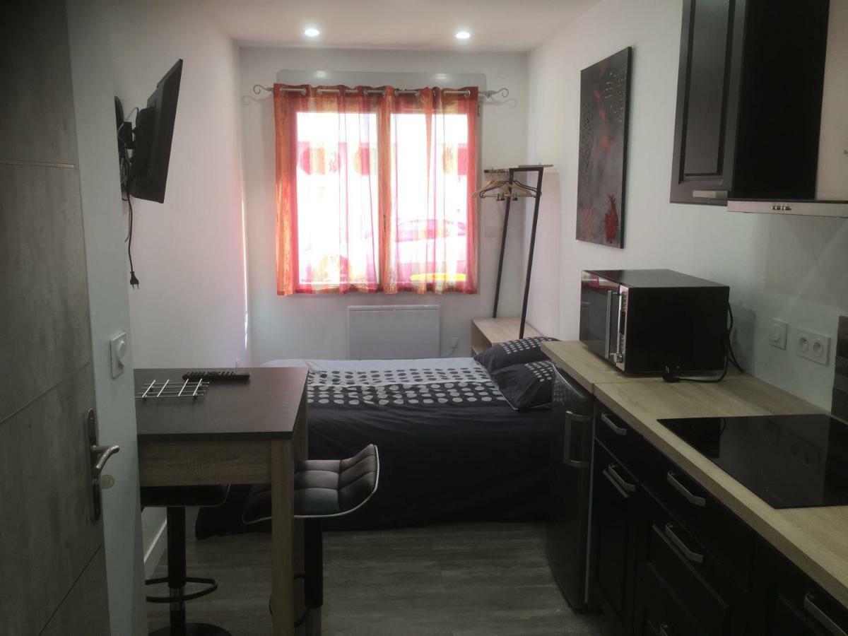 Le Studio De Moliere Montluçon Dış mekan fotoğraf